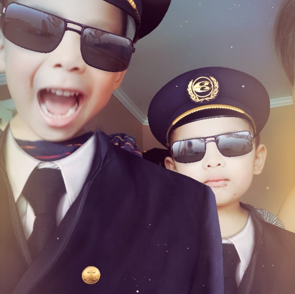 Meet your Posher, - Picture 4 of 4